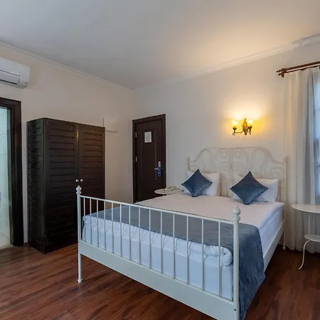 Morea Kaleici-adults Only 3*