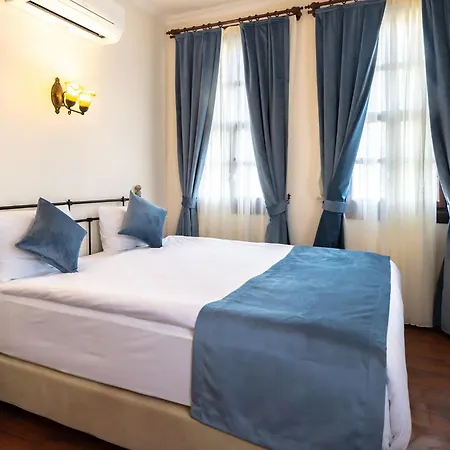 Morea Kaleici-adults Only 3*